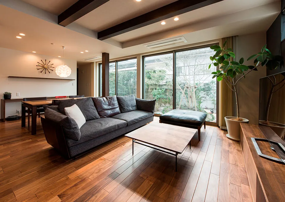 開放的なリビングのポイントは開口部の大きさ