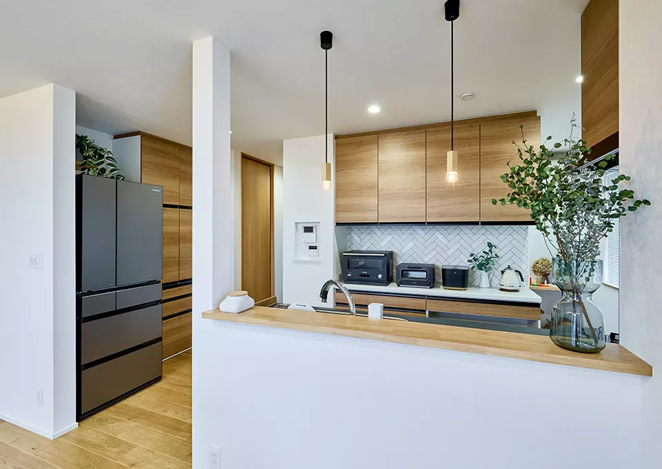 孤立感のあったキッチンは、会話もはずむ