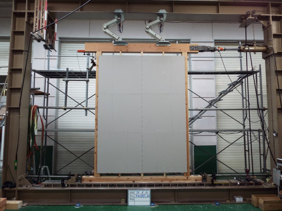 天井解体有（ボードを天井の上部まで設置）