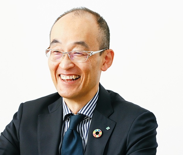 住友林業ホームテック株式会社 執行役員 商業建築部 部長上吉 向哉（一級建築士）